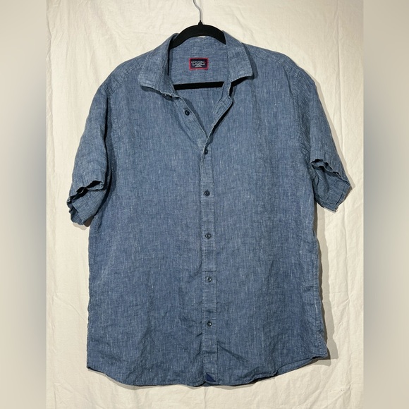Untuck It button up top - Picture 1 of 3